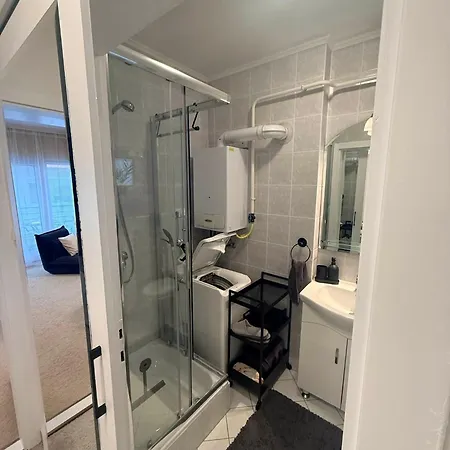 Central Apartman Heviz *