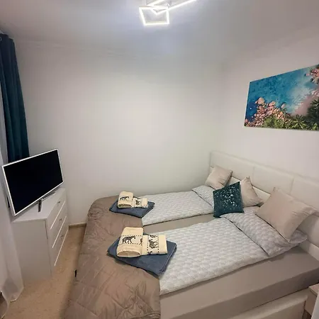 Central Apartman Heviz Апартаменты Хевиз